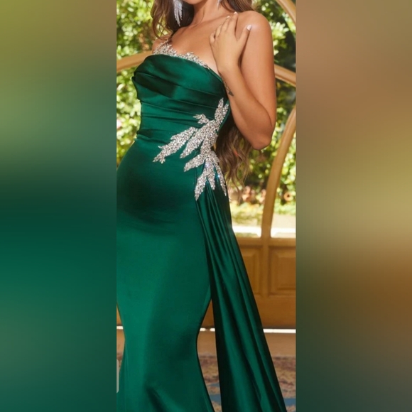 PORTIA & SCARLETT Elegant Satin Evening Gown Emerald Green Size 16 - Picture 14 of 14